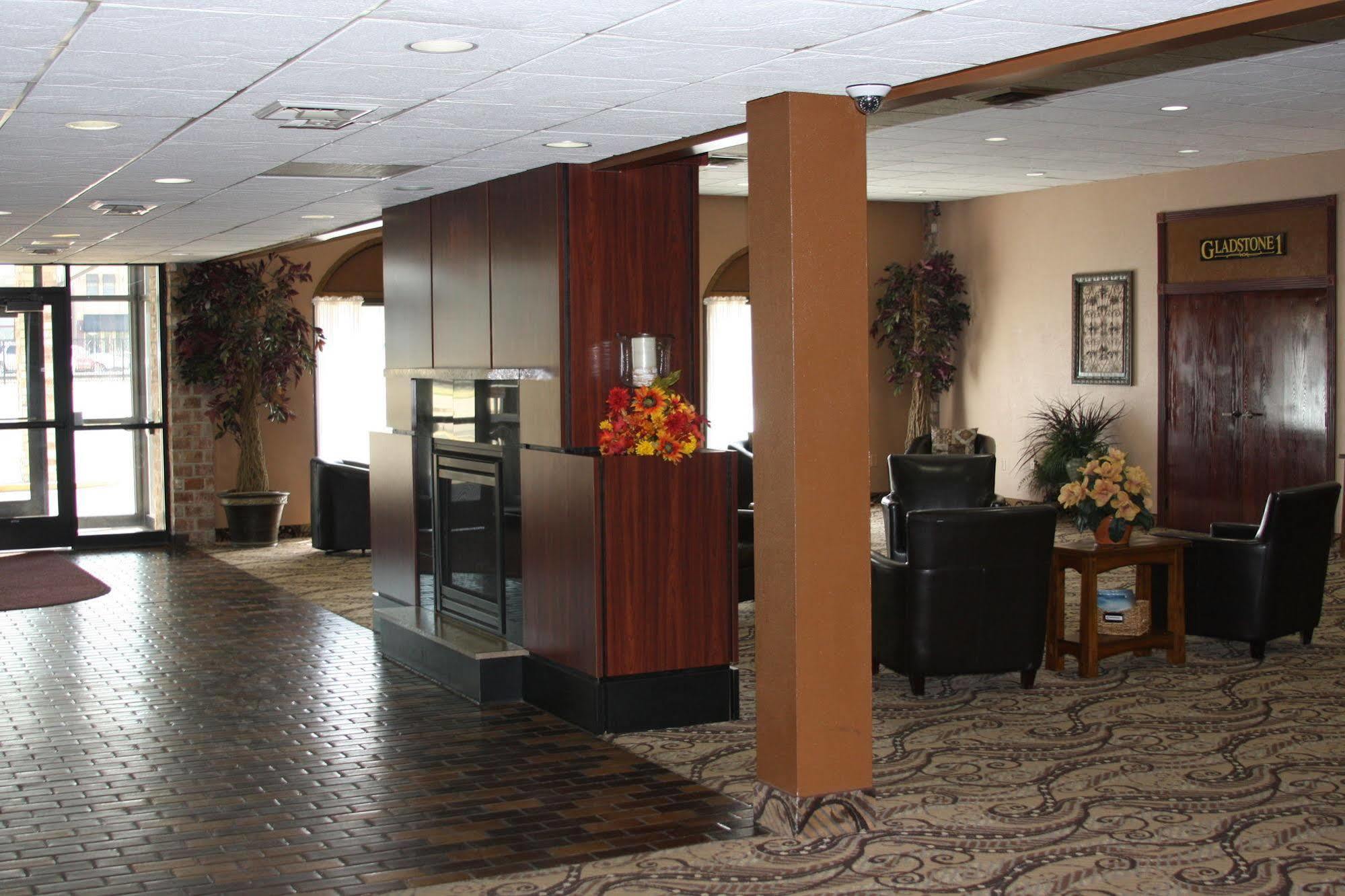 Gladstone Inn And Suites Jamestown Zewnętrze zdjęcie